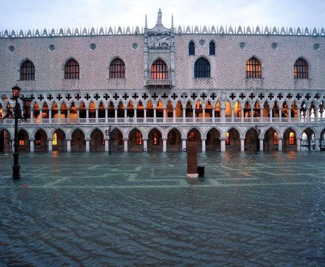 Venetië (weer) onder water